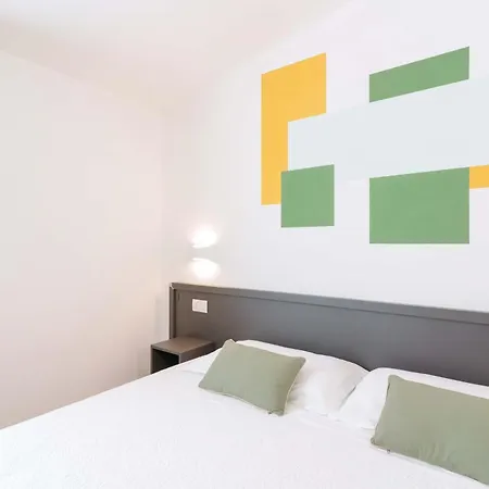 Admayora Guest House-3